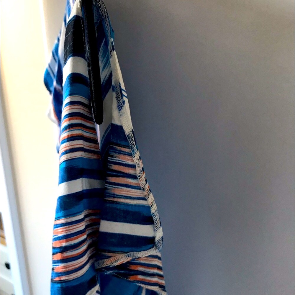 UK Design Short Summer Dress with Flowy Sleeves - Picture 5 of 11